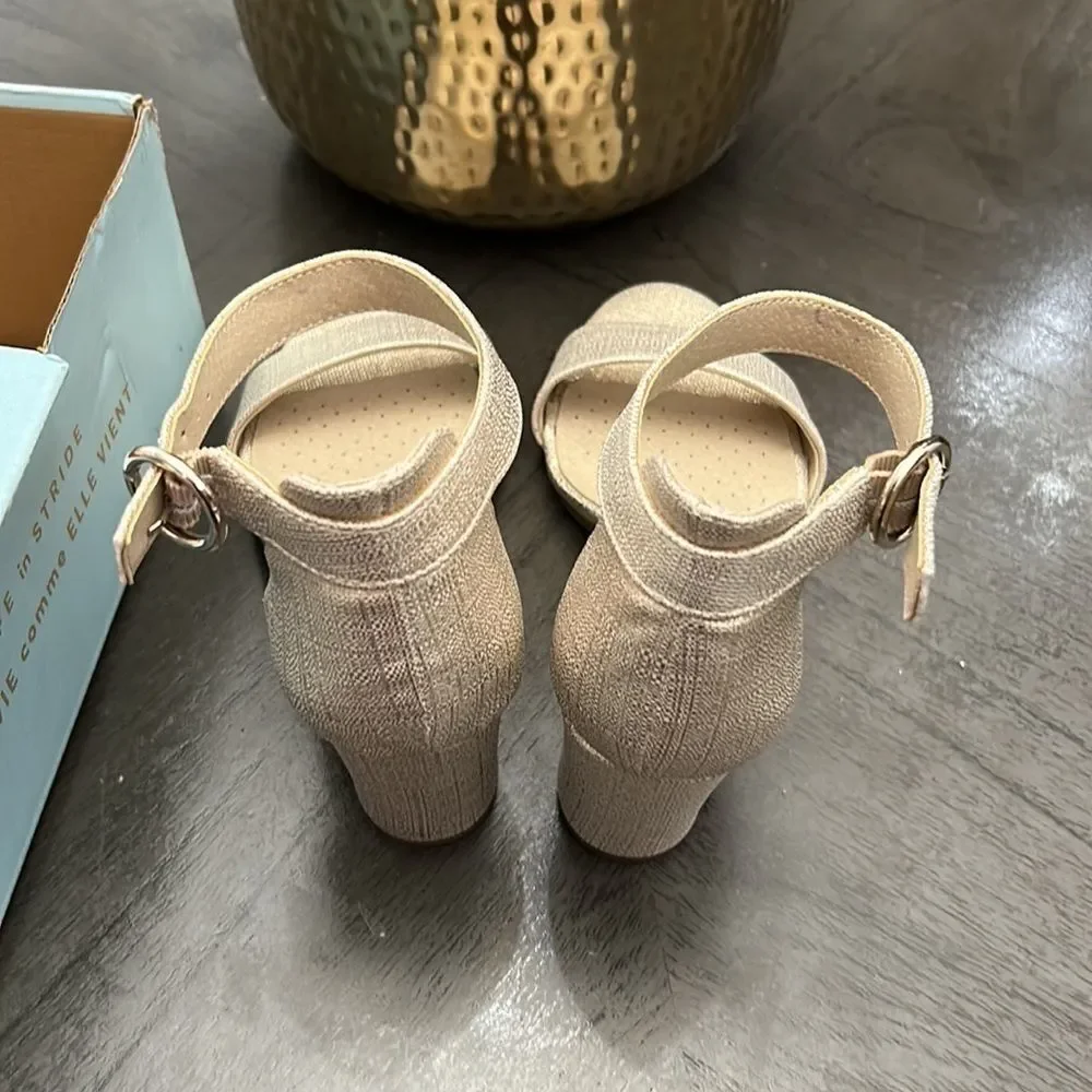 LIFESTRIDE Averly City Sandals (WIDE)